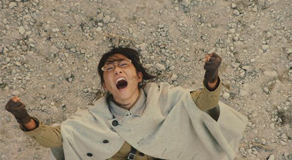 石原さとみが慟哭！ “立体機動装置”の謎に迫るドラマ「進撃の巨人」予告解禁