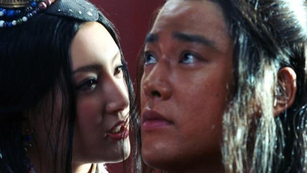 “乙姫”菜々緒のセクシーダンスに“浦ちゃん”桐谷健太が恍惚状態…「三太郎」新CM