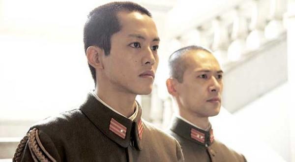 松坂桃李、覚悟の丸坊主！ 初めての戦争映画で熱演…『日本のいちばん長い日』