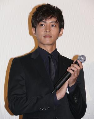 松坂桃李、ベテラン勢との共演「緊張しない場面ない」