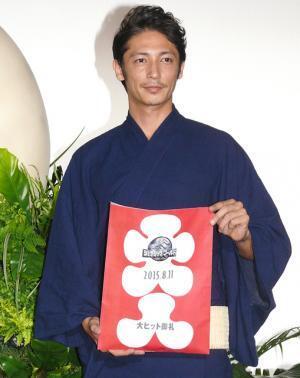 玉木宏、ラブシーンに戸惑い…『ジュラシック・ワールド』公開5日で100万人突破