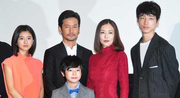 “父”竹野内豊、坂口健太郎＆黒島結菜らの成長に万感の思い！