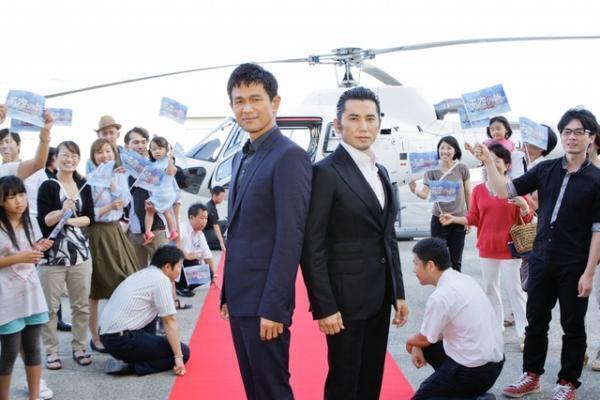 江口洋介＆本木雅弘、ヘリで颯爽と登場『天空の蜂』