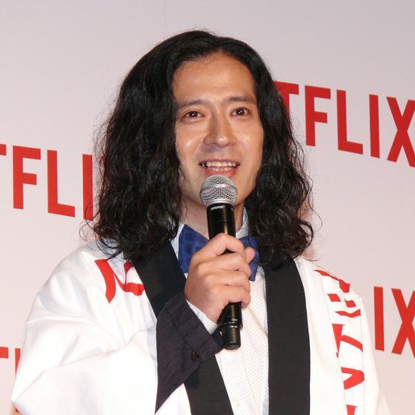又吉直樹、「火花」映像化に期待　Netflixジャパンローチパーティに登場！
