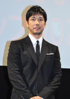 西島秀俊、『MOZU』フィリピンロケでは「指導を受けて本物の銃を使った」