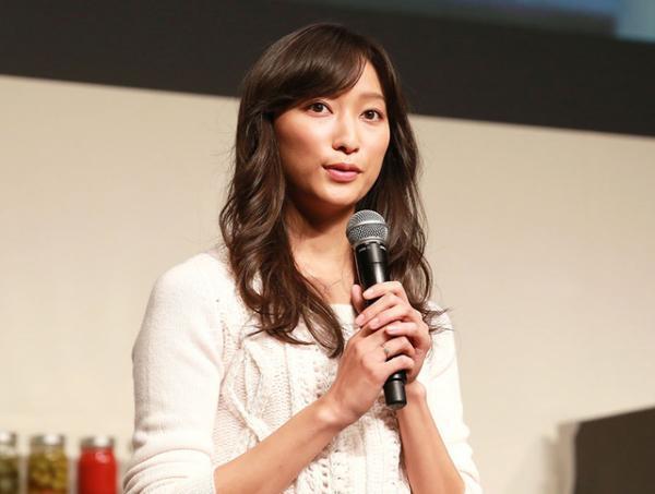 杏「ウサギを捌いてシチューに」発言に、共演者も騒然