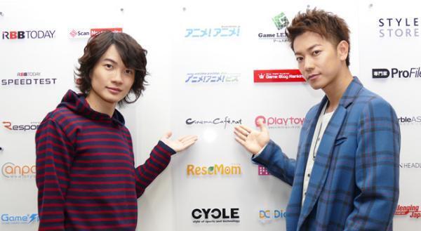 佐藤健＆神木隆之介がシネマカフェ編集部を訪問！『バクマン。』PRで“努力”の汗