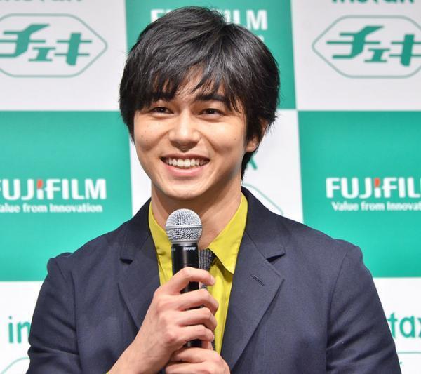 東出昌大、朝ドラ「ごちそうさん」恩人との再会2ショット写真を公開