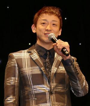 香取慎吾、親友で新婚の山本耕史をイジり倒す！「先にストーカーされた」