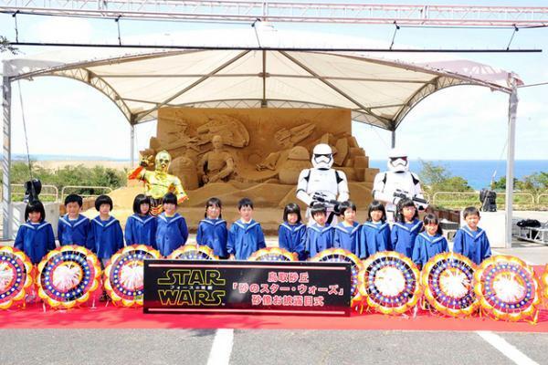 “砂のスター・ウォーズ”ついに完成！「臨場感を表現するのに苦労」