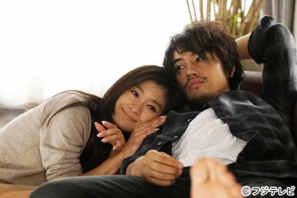 斎藤工、篠原涼子の彼氏役で初共演！ベッドに誘うシーンも「オトナ女子」