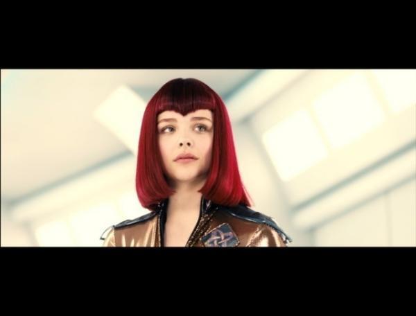 クロエ・G・モレッツが赤毛のミュータントに!?『アクトレス ～女たちの舞台～』