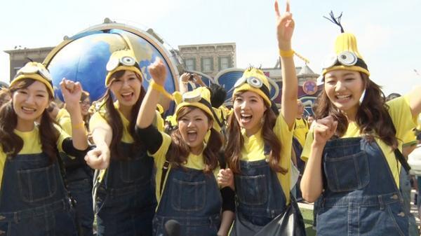 【USJ】みんな一緒にミニオンやチャッキーに！グループ仮装ブーム到来