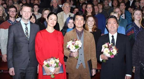 唐沢寿明＆小雪、『杉原千畝』ワールドプレミア長蛇の列に感激！「日本をよろしく」