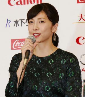 竹内結子、海外プレスを前に「見た人は後悔する」？　主演作『残穢』を珍アピール！