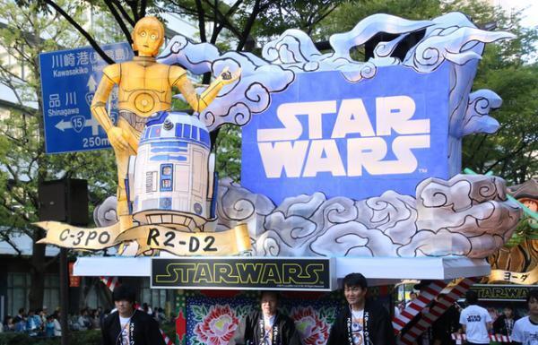カワハロに『スター・ウォーズ』ねぶた降臨！　総勢200名が川崎を大行進