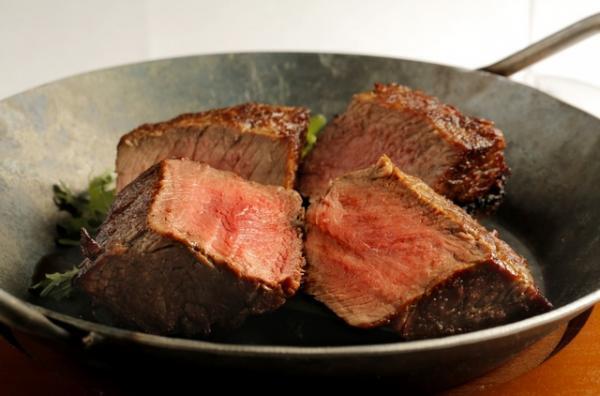 クリスマスにおすすめ！今年を締めくくるデートは肉食レストラン