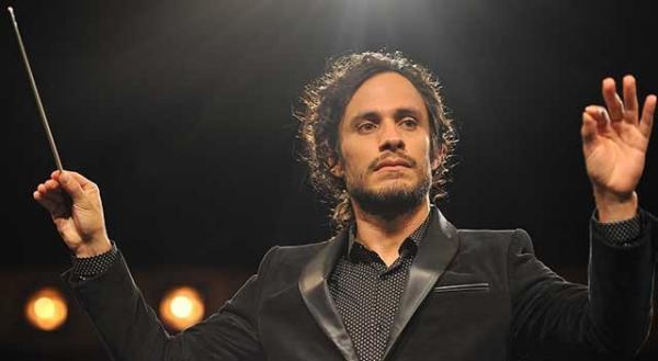 【シネマカフェ的海外ドラマvol.336】天才指揮者はハチャメチャ男子!? クラシック界の“ロックスター”に注目