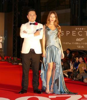 道端ジェシカ、美脚輝くカクテルドレスで『007 スペクター』ファッションイベントに登場