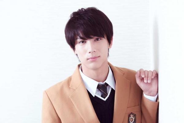 中川大志、“美術男子”を熱演「絵を描くシーンは楽しい」『通学途中』メイキング到着