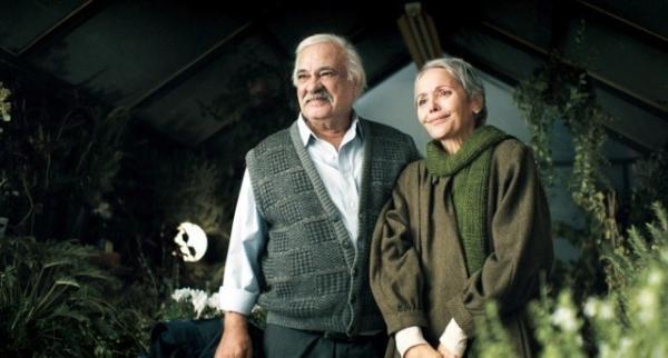 【特別映像】トイレに行く“神様”の発明が人々を救う…『ハッピーエンドの選び方』