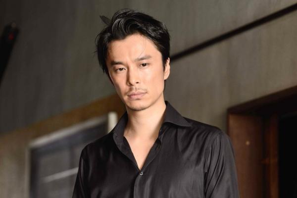 長谷川博己、橋本環奈のため仁義を切る!?『セーラー服と機関銃-卒業-』