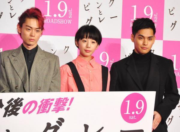 中島裕翔、紅白ではなく『ピンクとグレー』アピール！