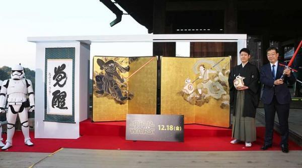 大迫力の風神レイ＆雷神カイロ・レン、京都・清水寺で初お披露目！