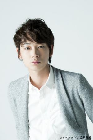 綾野剛、『凶悪』の監督と初タッグ！ 10kg増減で日本一の“悪”を熱演