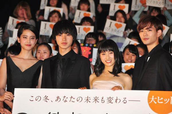 土屋太鳳＆山崎賢人、過去の互いからの手紙に感激！