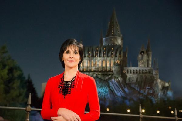 【USJ】世界の歌姫エンヤ降臨！奇跡の歌声でゲストを魅了