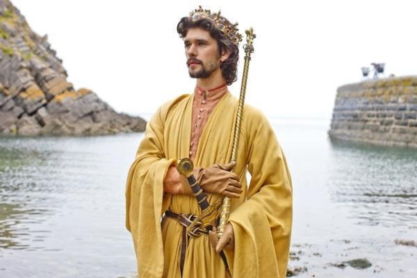 ベン・ウィショー＆トム・ヒドルストンら人気俳優集結！歴代の英国王描く「ホロウ・クラウン」