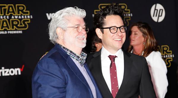 ジョージ・ルーカスも登場！『スター・ウォーズ／フォースの覚醒』ワールドプレミアに6,000人が熱狂