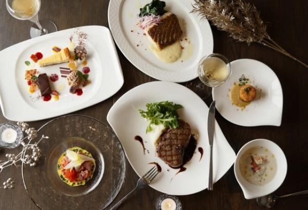 西海岸テイストあふれる「グラムズカフェ」、3日間限定のスペシャルクリスマスコースを提供