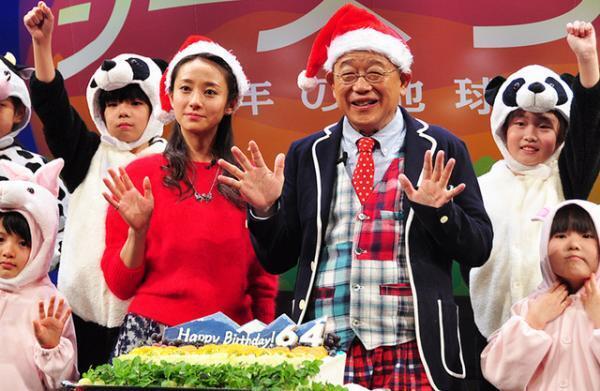 鶴瓶、64歳の誕生日を祝福され笑顔も家族からの冷たい仕打ち（？）を告発！