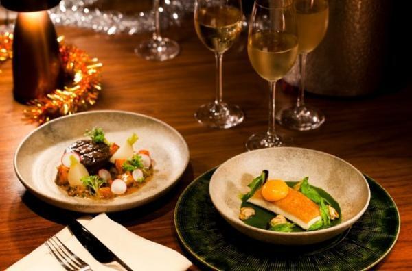 シャンパンとコース料理で祝う、ニューイヤーズイブを彩るアンダーズ 東京のスペシャルディナー