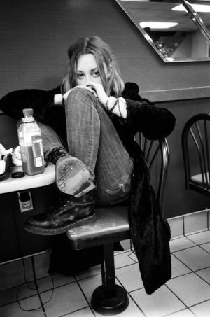 【インタビュー】アリエル・ホームズ、映画のように生きて…『神様なんかくそくらえ』