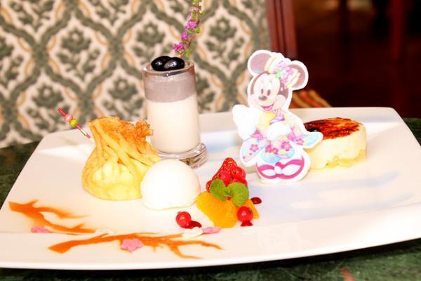 【ディズニー】お着物ミニーと新年をお祝い！ ランドホテルの年始メニュー