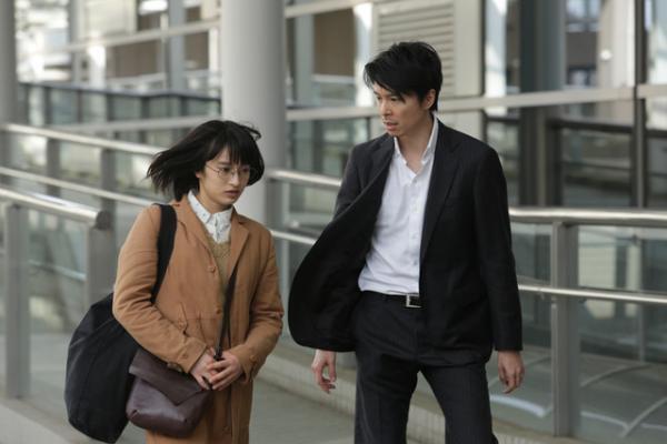 門脇麦、“理由なき尾行”の先には？ 『二重生活』公開日決定