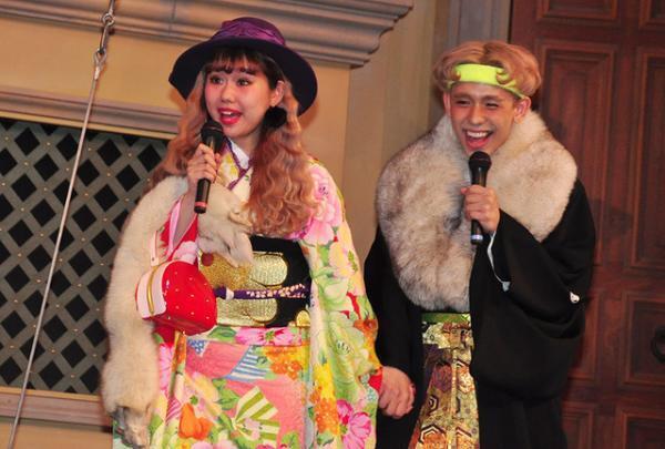 ぺことりゅうちぇるラブラブをアピール！　トイレの最中も連絡取り合う