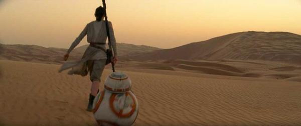 【特別映像】BB-8の必死のおねだりに悶絶！話題の吹替版で到着『スター・ウォーズ』