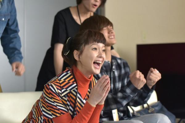 多部未華子、ぱっつん前髪＆レトロファッションで七変化！『あやしい彼女』場面カット一挙到着