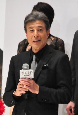 舘ひろし、号泣の木の実ナナのために「泣かないで」歌う！