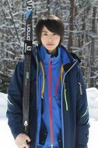 高杉真宙、スキーに初挑戦！土屋太鳳×東野圭吾のドラマ「カッコウの卵は誰のもの」