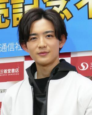 竜星涼、気づいたら全裸に？　ファンの妄想を刺激するカレンダー発売！