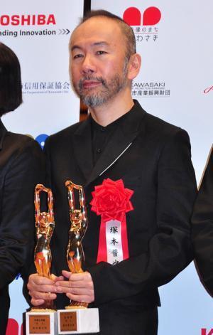 塚本晋也監督、「毎日映画コンクール」2冠快挙も「すいません」連発！