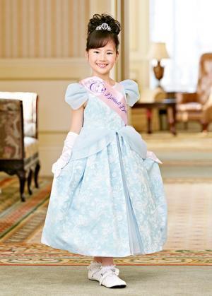 【ディズニー】女子の憧れ！プリンセスに変身するブティックがランドにオープン