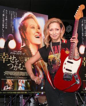 夏木マリ、メリル母娘共演『幸せをつかむ歌』に共感　「自分らしさが大切」