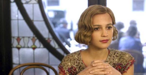 【特別映像】『リリーのすべて』アリシア・ヴィキャンデルに注目「エディと渡り合える女優」