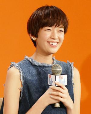 佐藤栞里、米アニメ『ペット』で声優初挑戦！共演のバナナマンは「飼われたい」と思わず本音？